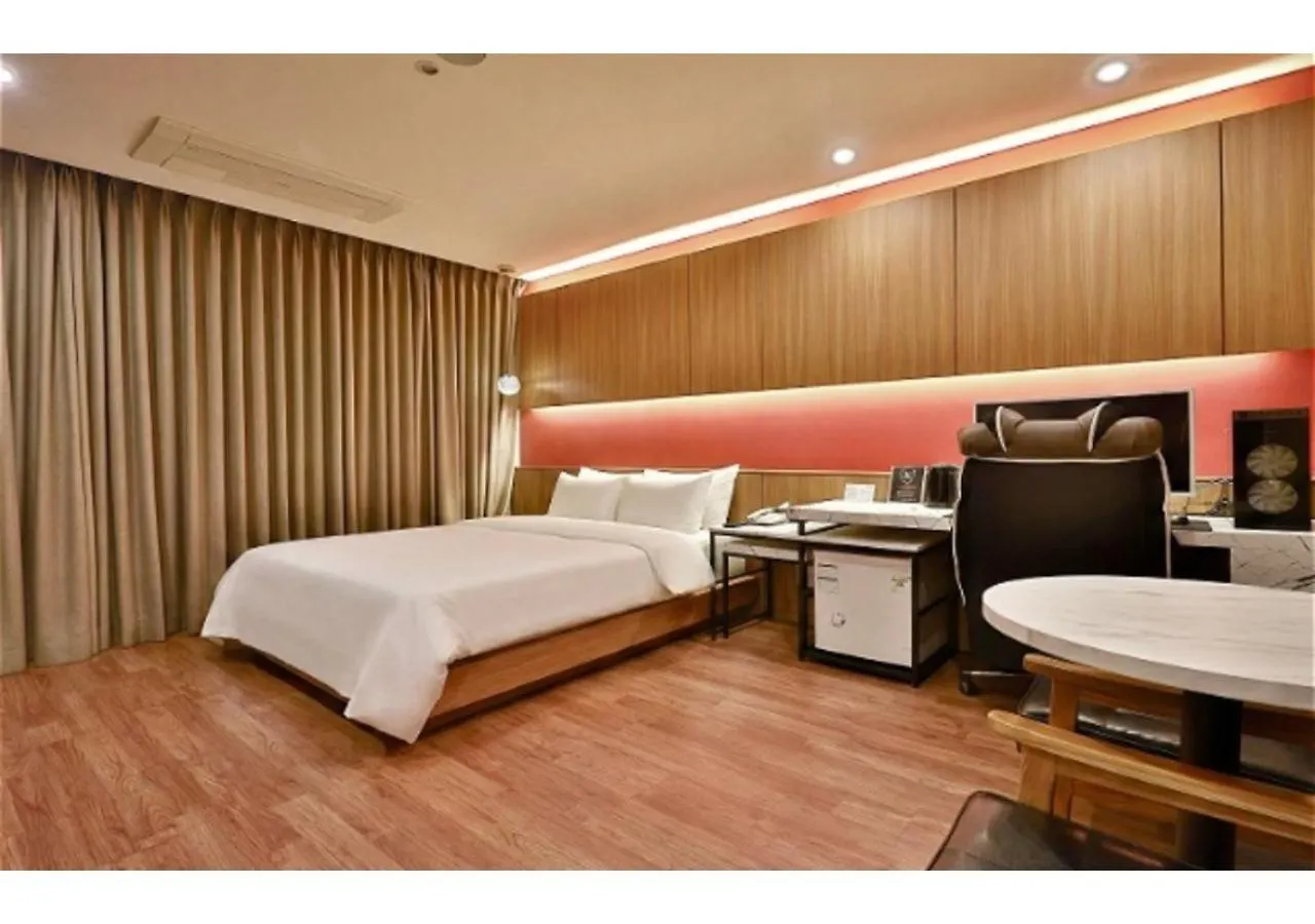Hotel 엠플레이스호텔 Incheon
