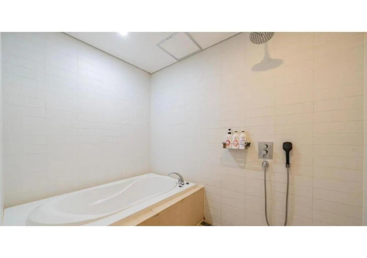 Hotel 엠플레이스호텔 Incheon