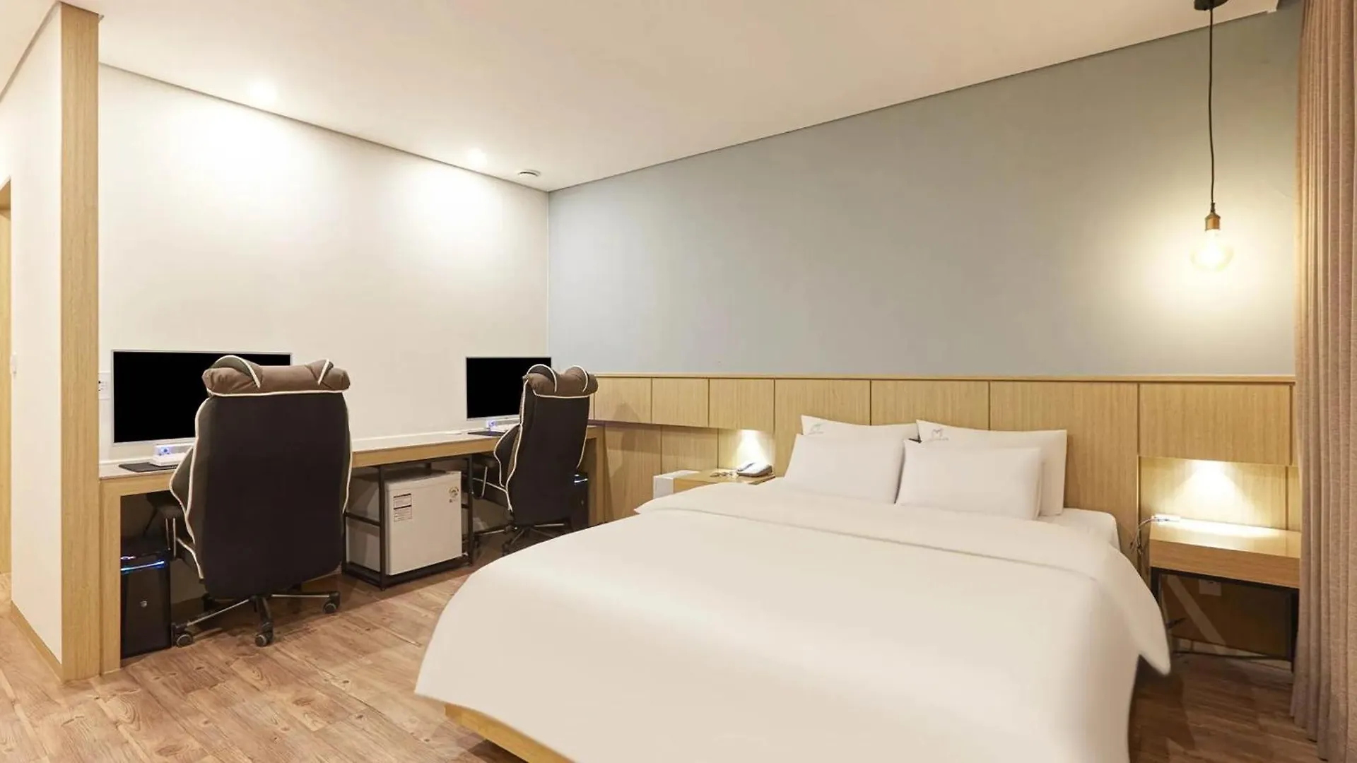 Incheon Guwol Hotel Mplace 인천 구월동 호텔 엠플레이스 3*,  韓国