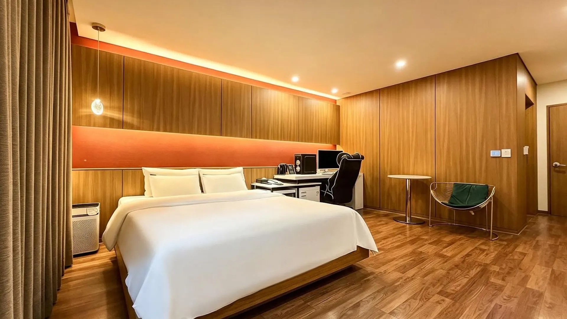 ***  Incheon Guwol Hotel Mplace 인천 구월동 호텔 엠플레이스 韓国